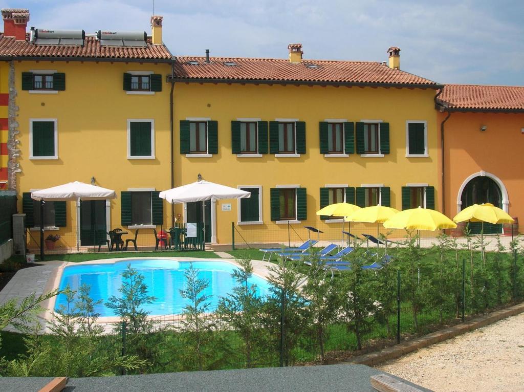 Agriturismo Colombarola Сона Екстериор снимка