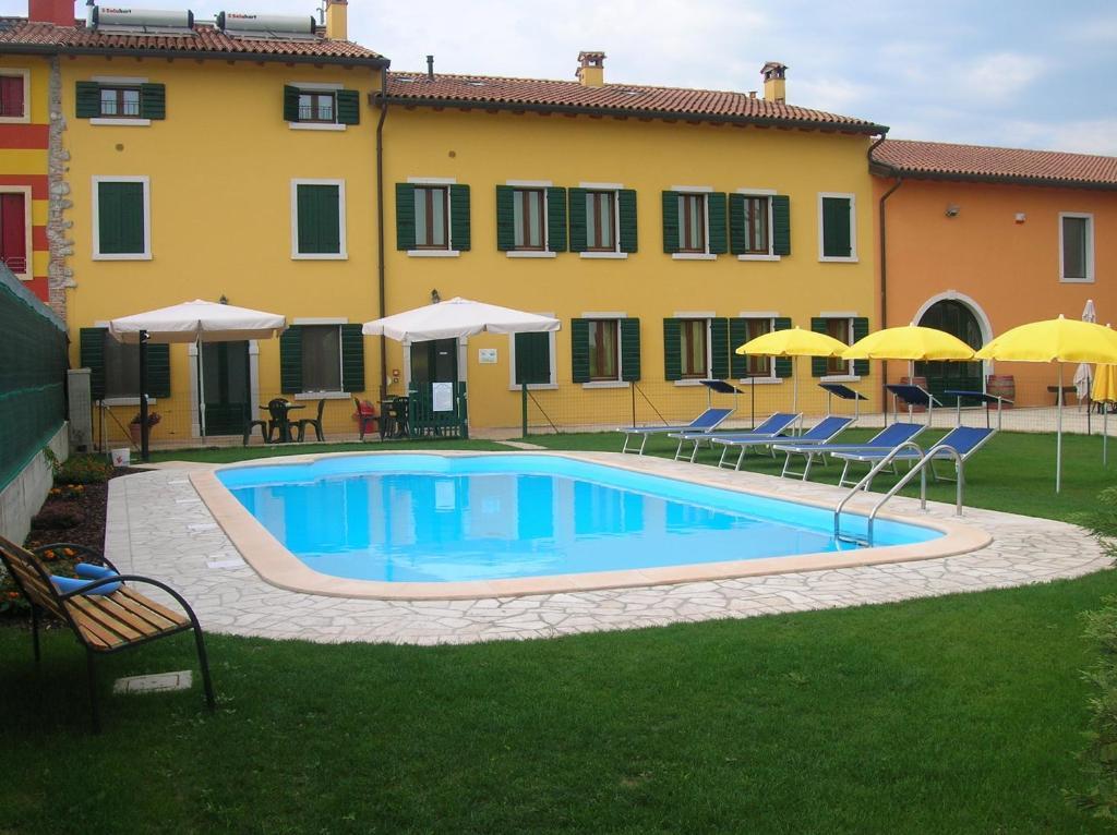 Agriturismo Colombarola Сона Екстериор снимка